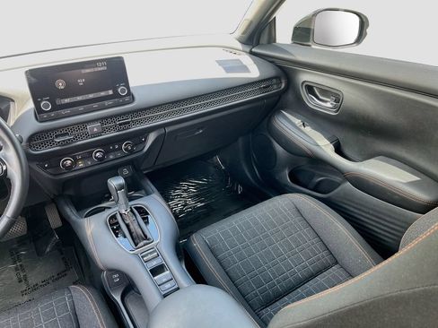 Used 2024 Honda HR-V Sport image 22