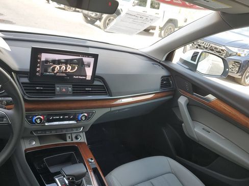 Certified 2023 Audi Q5 2.0T Premium w/ Convenience Package AWD/4WD image 22