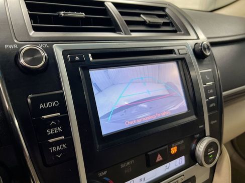 Used 2012 Toyota Camry XLE FWD image 15