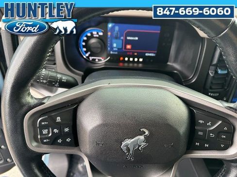 Used 2023 Ford Bronco Wildtrak image 30
