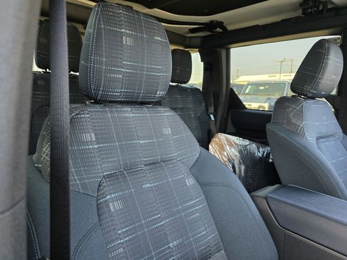 New 2025 Ford Bronco Heritage Edition image 14