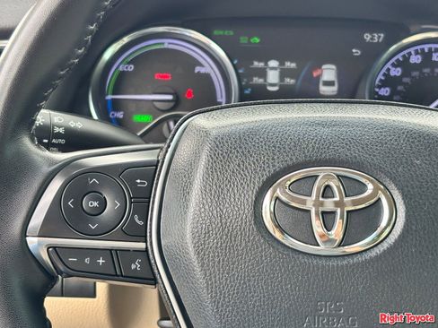 Used 2020 Toyota Camry XLE w/ Carpet Mat Package FWD image 20