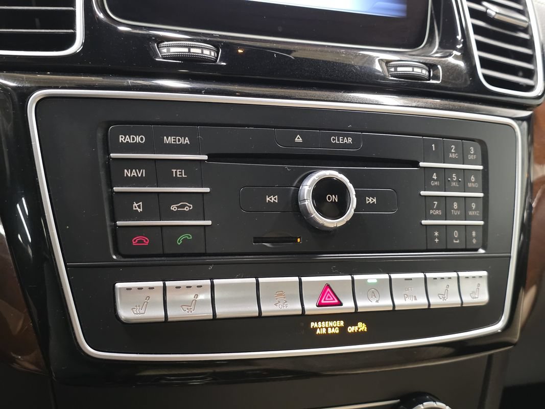 Used 2018 Mercedes-Benz GLS 450 4MATIC image 41