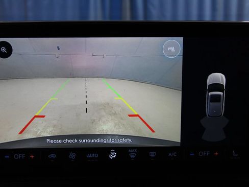 Used 2025 Lincoln Corsair FWD image 14