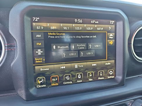 Used 2020 Jeep Gladiator Rubicon image 21