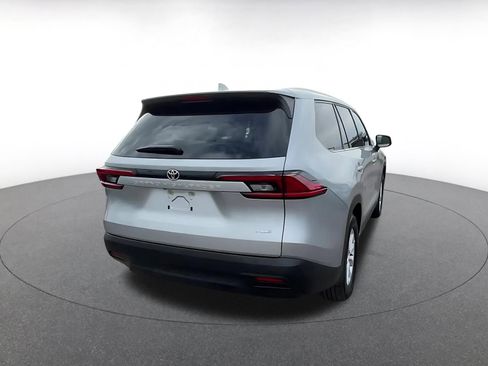 Used 2025 Toyota Grand Highlander FWD image 14