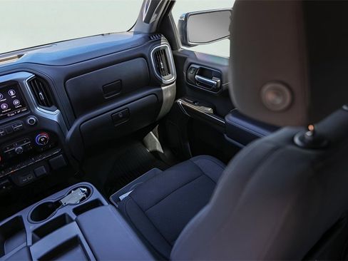 Used 2021 Chevrolet Silverado 1500 LT image 30