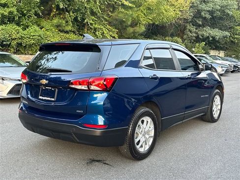 Used 2022 Chevrolet Equinox LS image 4