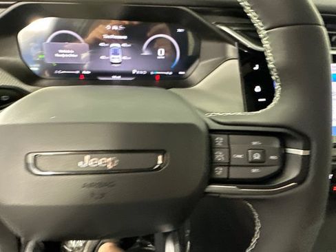 New 2026 Jeep Cherokee Limited AWD/4WD image 28