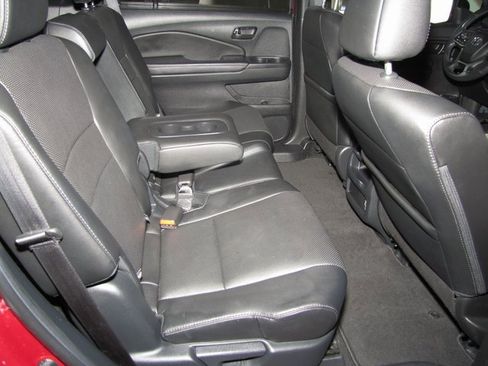 Certified 2023 Honda Passport EX-L image 19