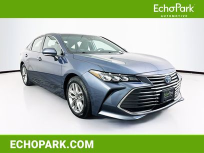 Used 2022 Toyota Avalon XLE w/ Moonroof Package