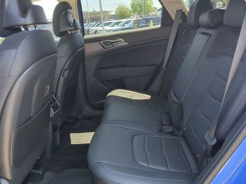 Used 2026 Kia Sportage SX FWD image 13