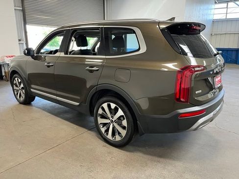 Used 2021 Kia Telluride S AWD/4WD image 5