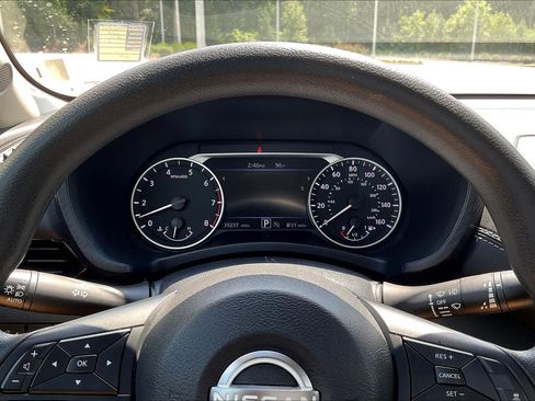 Used 2024 Nissan Sentra SV FWD image 25