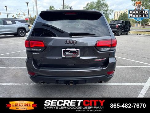 Used 2021 Jeep Grand Cherokee Trailhawk w/ Trailhawk Luxury Group AWD/4WD image 6