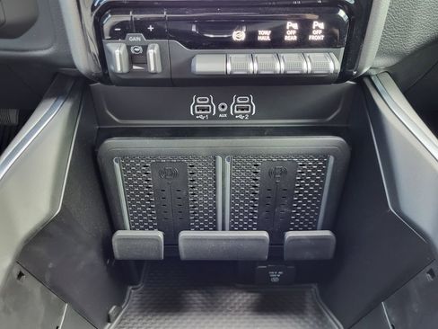 New 2025 RAM 2500 Big Horn image 27