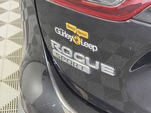 Used 2019 Nissan Rogue Sport SL AWD/4WD image 14