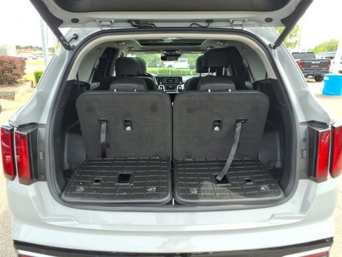 Used 2023 Kia Sorento EX w/ Panoramic Sunroof Package FWD image 26