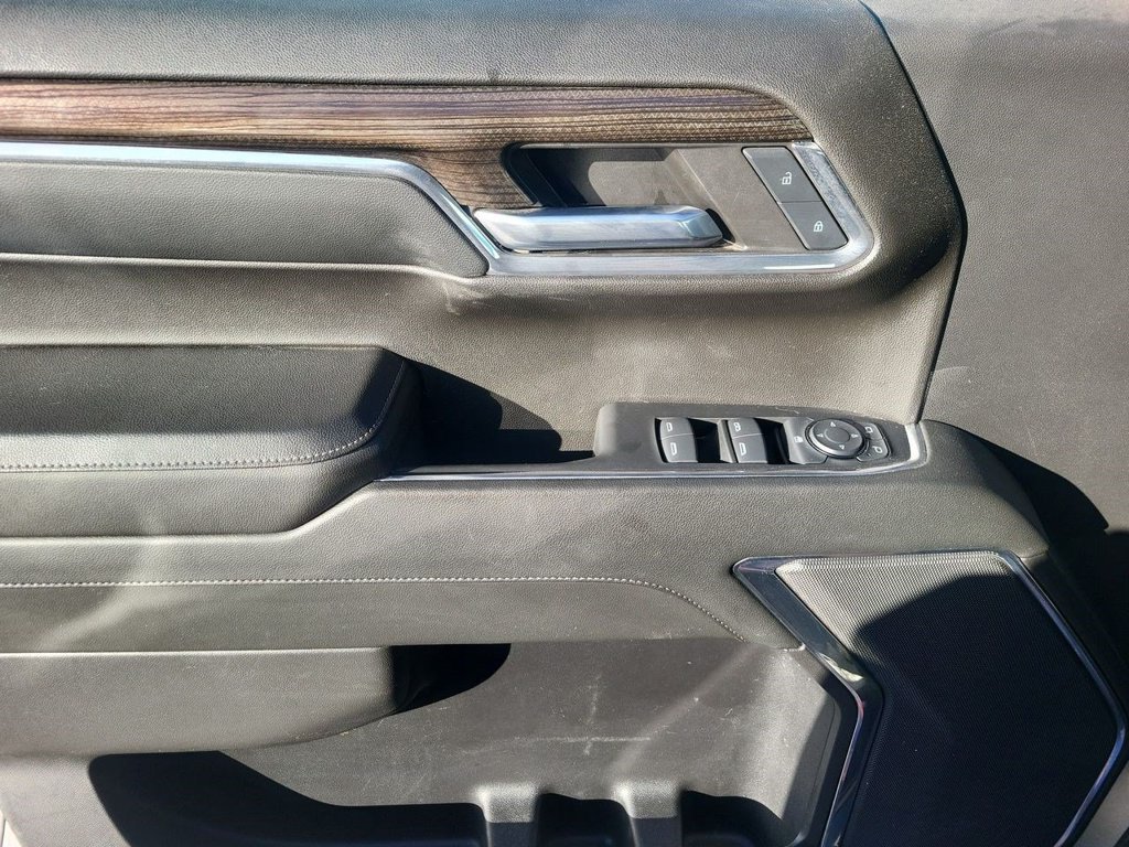 Used 2024 Chevrolet Silverado 1500 LT AWD/4WD image 28