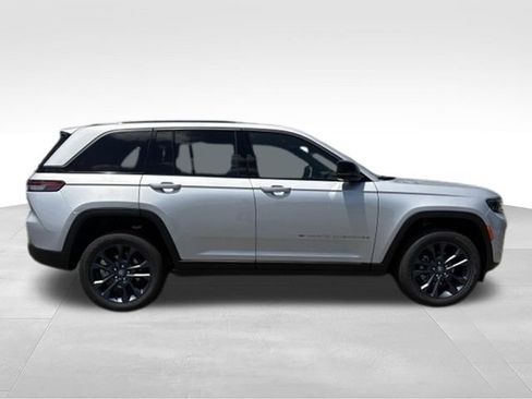 New 2026 Jeep Grand Cherokee Limited AWD/4WD image 21