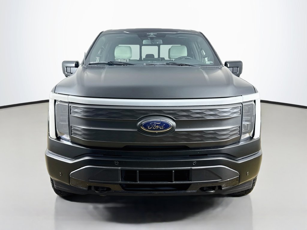 Used 2023 Ford F150 Lightning Platinum AWD/4WD image 2