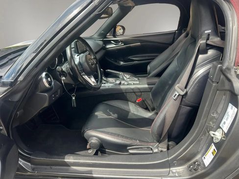 Used 2018 MAZDA MX-5 Miata Grand Touring RWD image 25