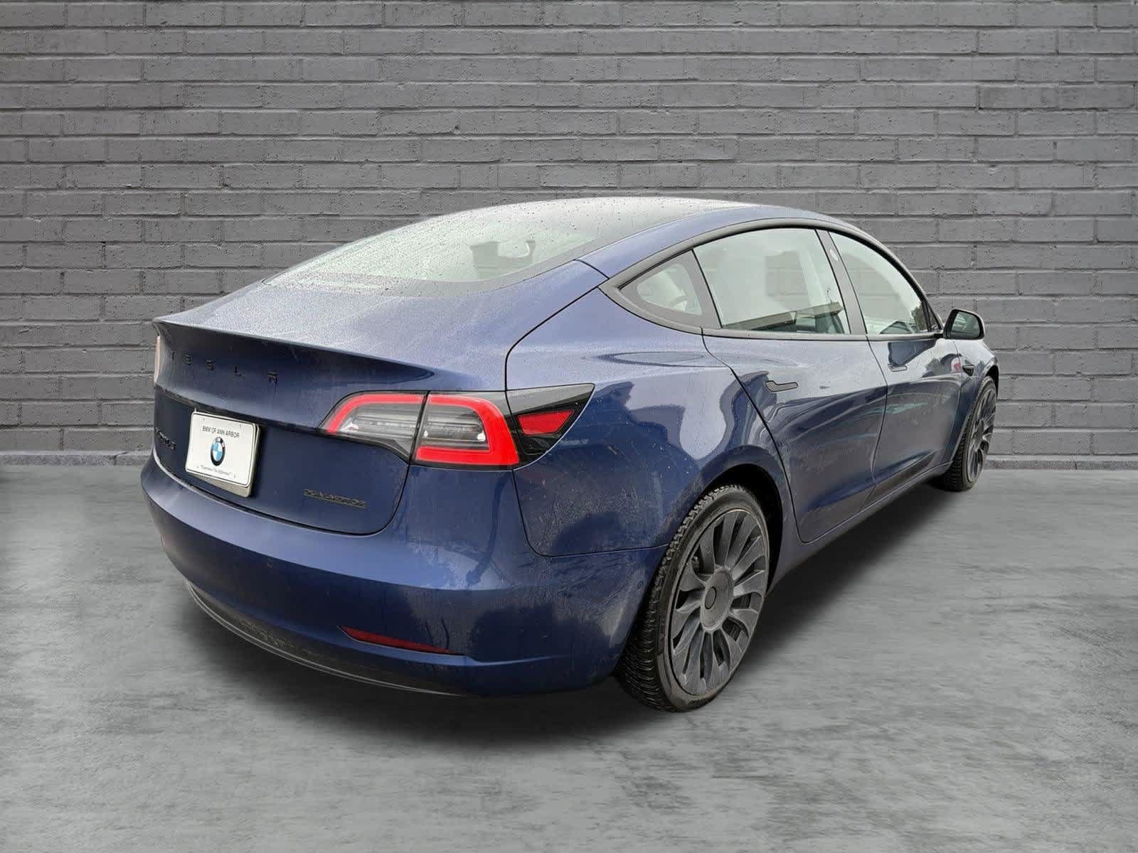 Used 2022 Tesla Model 3 Long Range AWD/4WD image 8