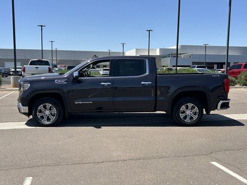 Certified 2025 GMC Sierra 1500 SLT AWD/4WD image 2