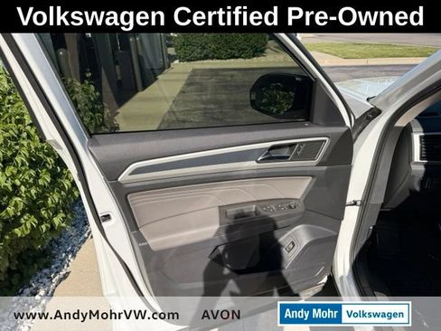 Used 2023 Volkswagen Atlas SEL R-Line AWD/4WD image 14