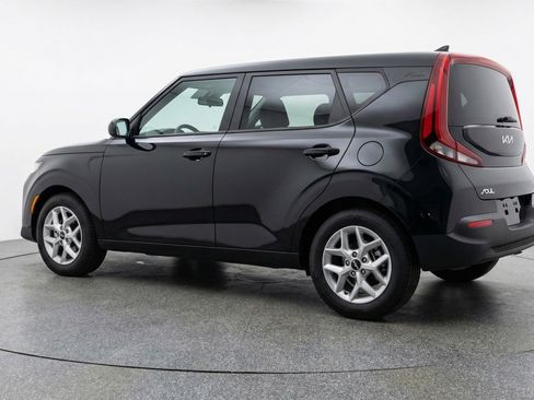 Used 2025 Kia Soul LX w/ LX Technology Package image 6