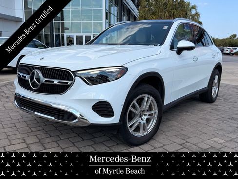 Used 2025 Mercedes-Benz GLC 300 image 1