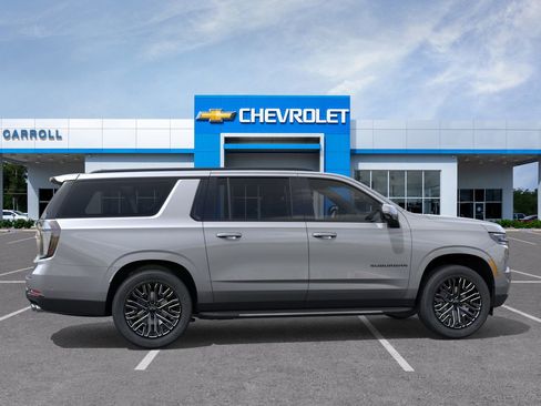New 2026 Chevrolet Suburban RST w/ Comfort Package AWD/4WD image 5