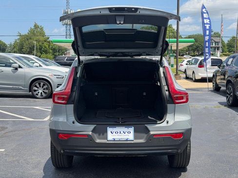 Certified 2026 Volvo XC40 B5 Plus AWD/4WD image 5