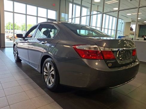 Used 2013 Honda Accord LX image 4