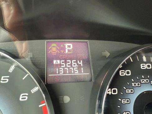 Used 2010 Subaru Legacy 2.5i Limited w/ Appearance Package 1H image 23