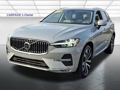 Certified 2023 Volvo XC60 B5 Ultimate w/ Climate Package AWD/4WD image 3
