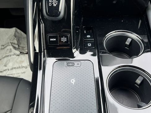 Certified 2022 Toyota Mirai w/ Advanced Technology Package RWD image 25