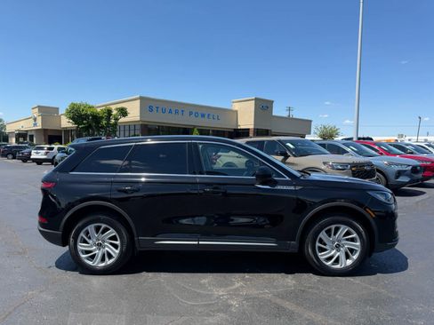 Used 2025 Lincoln Corsair AWD image 19