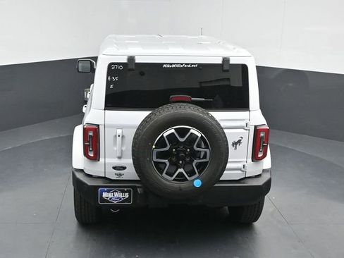 New 2025 Ford Bronco Outer Banks image 14