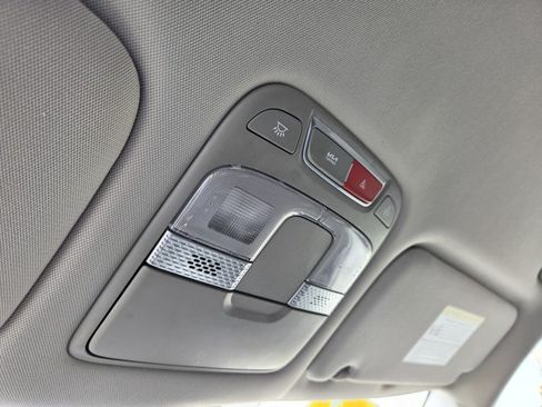 Used 2023 Kia Telluride S AWD/4WD image 16
