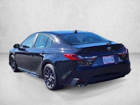 Certified 2025 Toyota Camry SE w/ Convenience Package FWD image 8