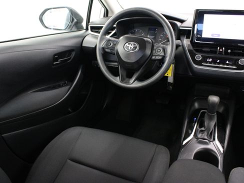 Used 2025 Toyota Corolla LE FWD image 26
