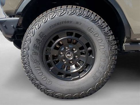 New 2026 Ford Bronco Badlands AWD/4WD image 9