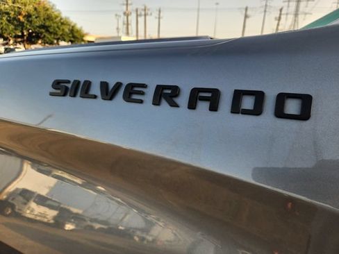 Used 2019 Chevrolet Silverado 1500 LT w/ Texas Edition RWD image 7