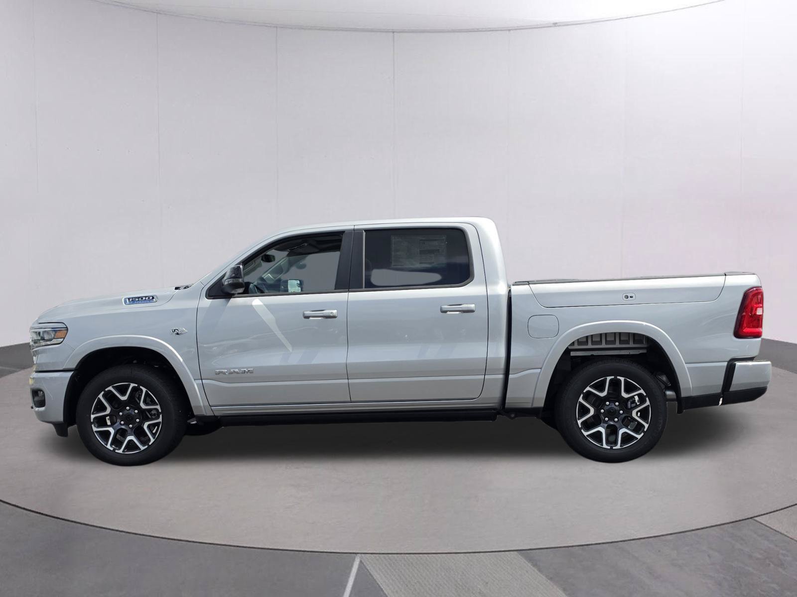 New 2026 RAM 1500 Laramie w/ Laramie Southwest Edition AWD/4WD image 8