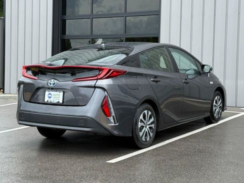 Used 2020 Toyota Prius Prime XLE FWD image 5
