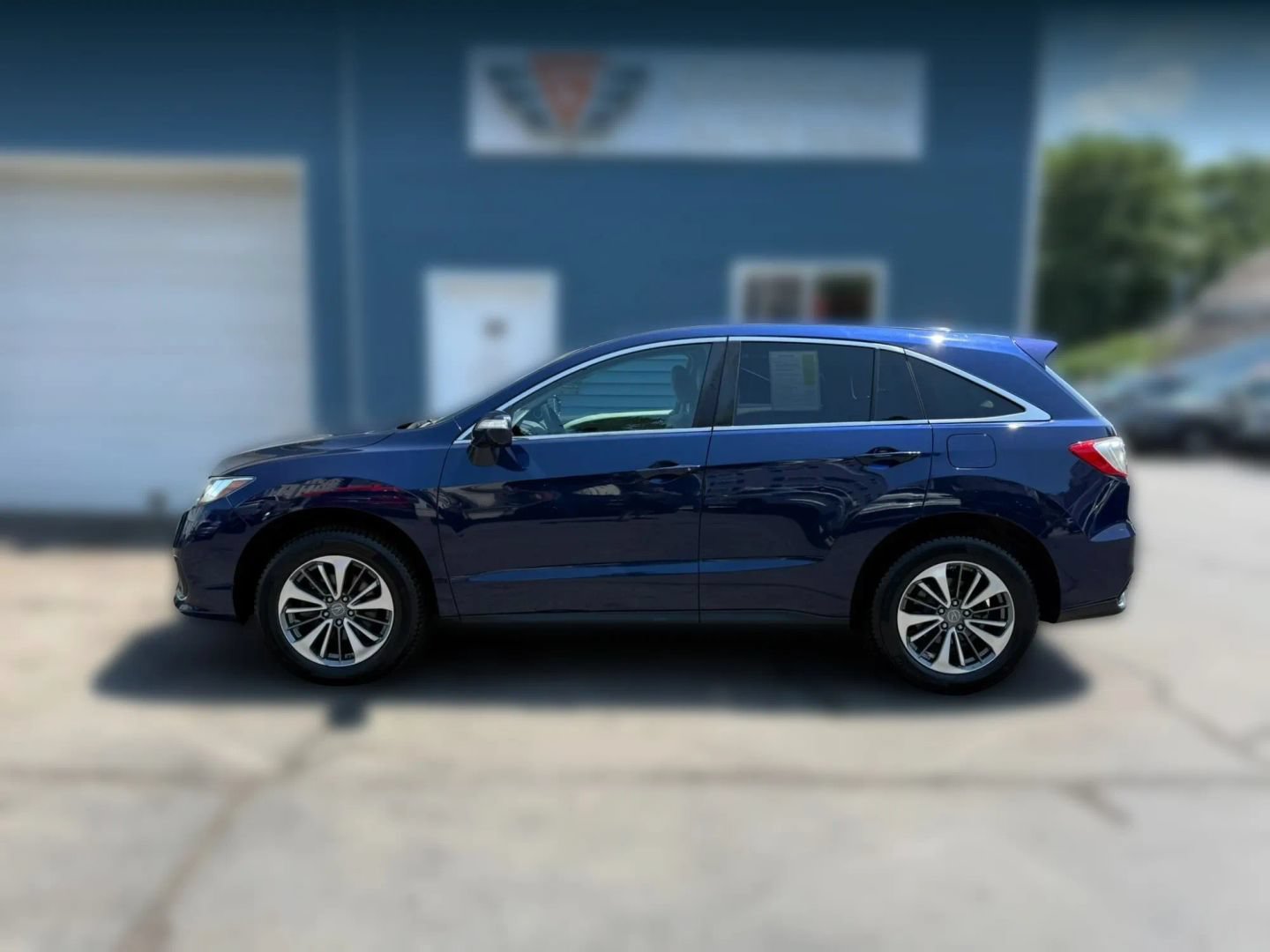 Used 2018 Acura RDX w/ Advance Package AWD/4WD image 3