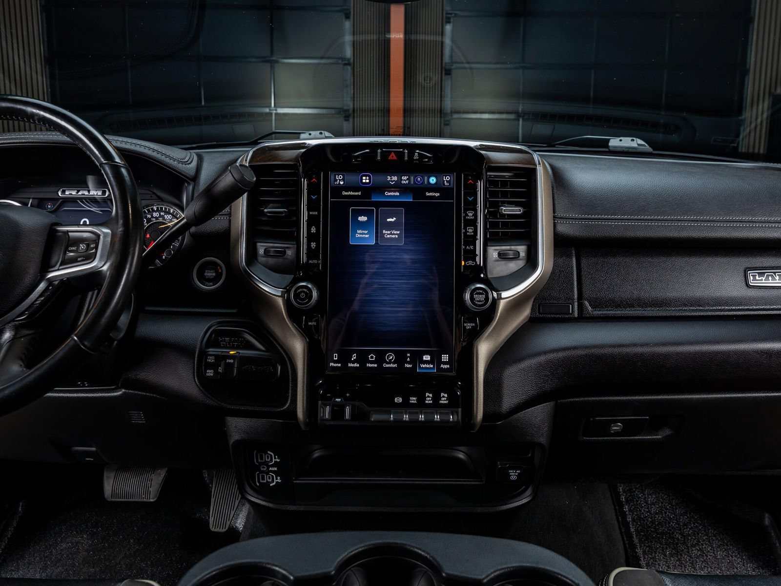 Used 2023 RAM 2500 Laramie AWD/4WD image 23