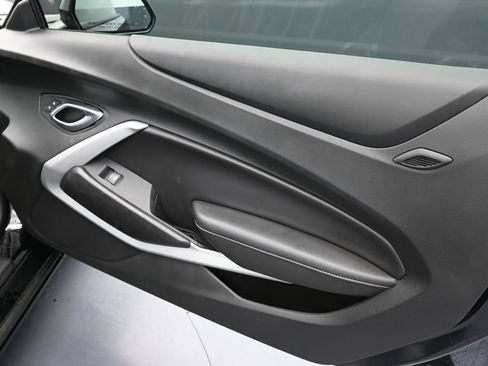 Used 2019 Chevrolet Camaro SS RWD image 21