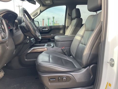 Used 2021 Chevrolet Silverado 1500 LT Trail Boss w/ Convenience Package II image 8